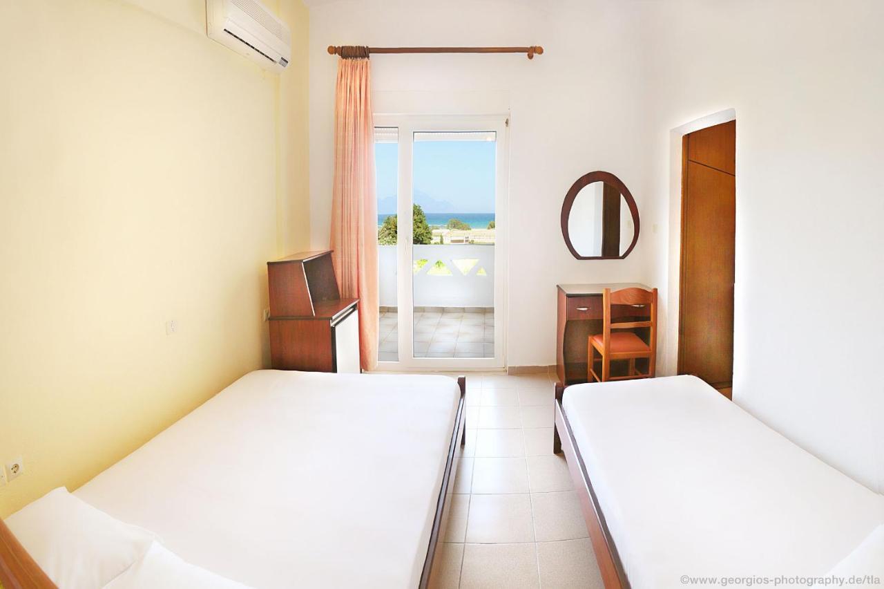 Hotel Stefani Sarti Exterior photo