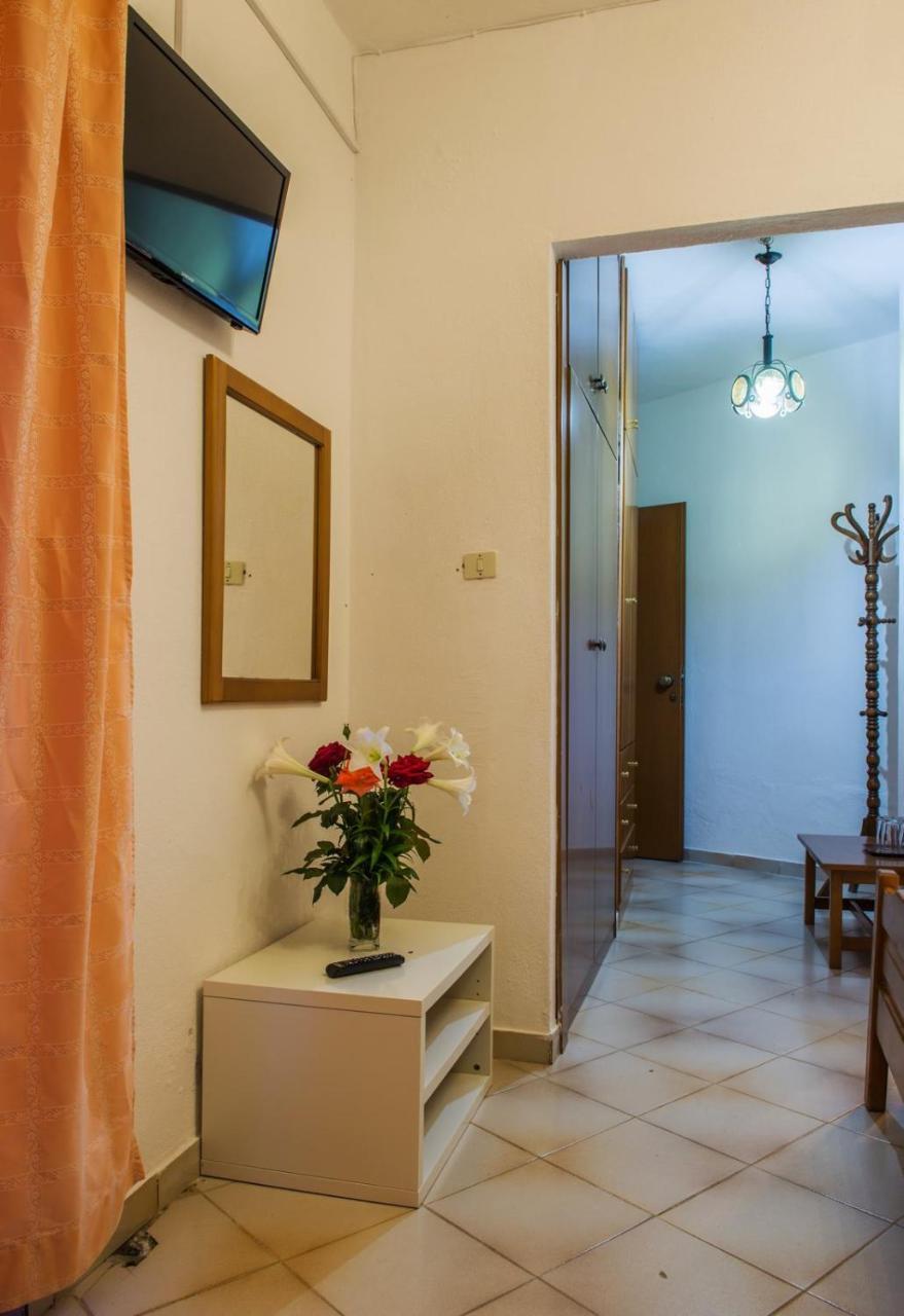 Hotel Stefani Sarti Exterior photo